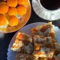 Пирог с абрикосами на меду – ароматный домашний десерт